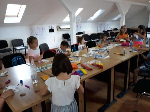 67087439 942732519399494 6522210019990044672 n